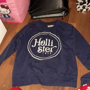Holister small crewneck navy blue